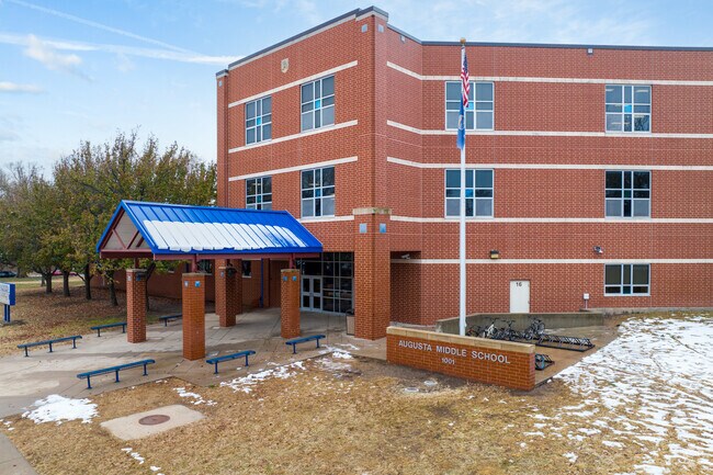After elementary school, students can attend Augusta Middle School.