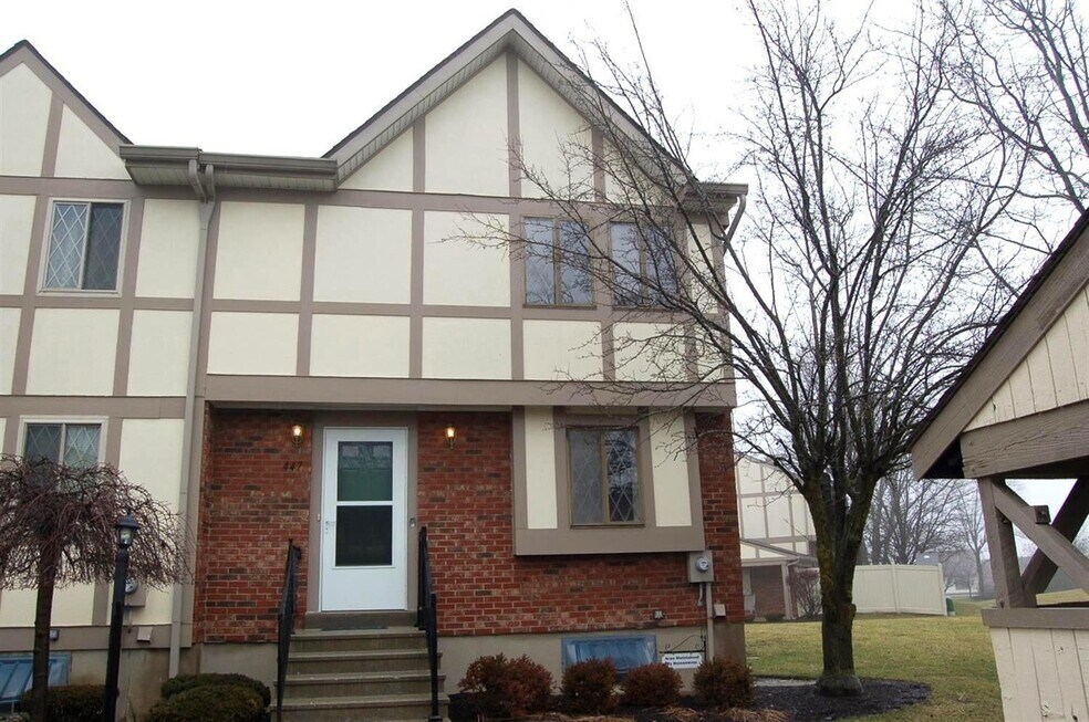 447 Lockhaven Ct unit 447 Lockhaven Ct, Mason, OH 45040 - photo 1
