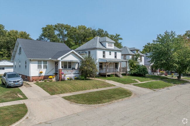 Homes in Mueller Park vary in size and style.