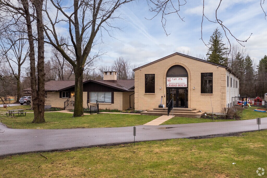 The Grand Rapids Hebrew Academy is a private elementary school in East Grand Rapids.
