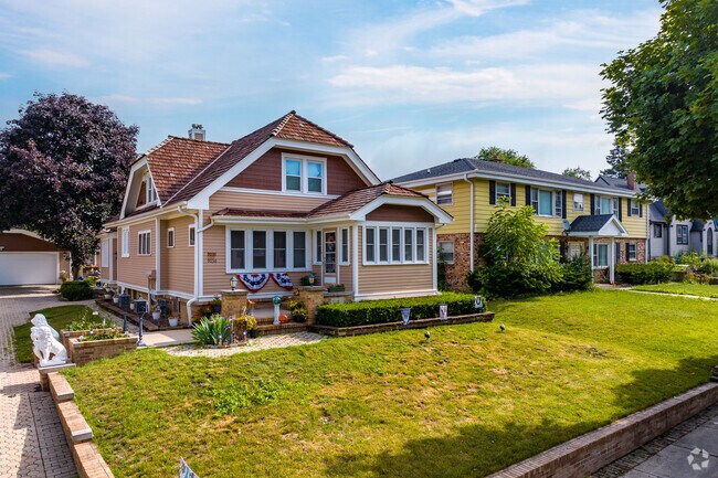 About Morgan Heights | Schools, Demographics, Things to Do - Homes.com