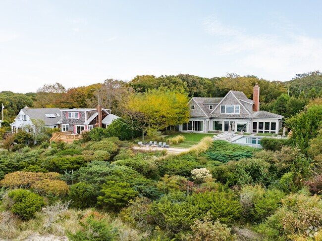 Beautiful beachside homes in Springs.