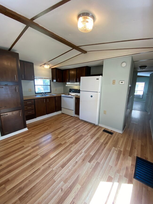 2207 Dora Dr, Pensacola, FL 32514 - photo 2