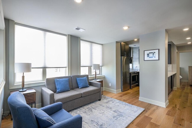 2100 Newport Place NW unit ID679P, Washington, DC 20037 - photo 2