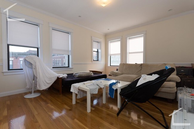 76 Quint Ave unit 9, Boston, MA 02134 - photo 5
