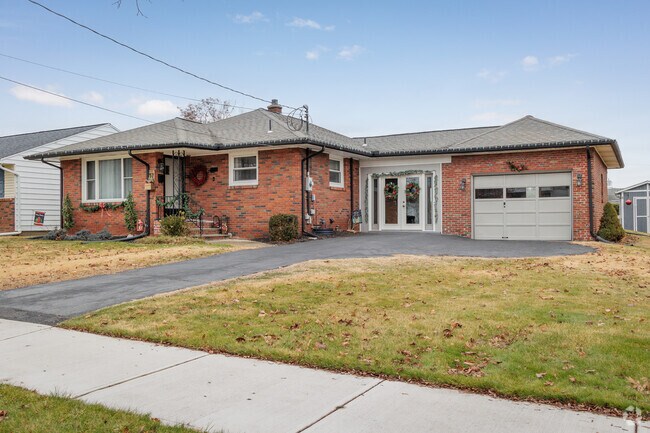 There are many ranch style homes in West Wyoming, PA.