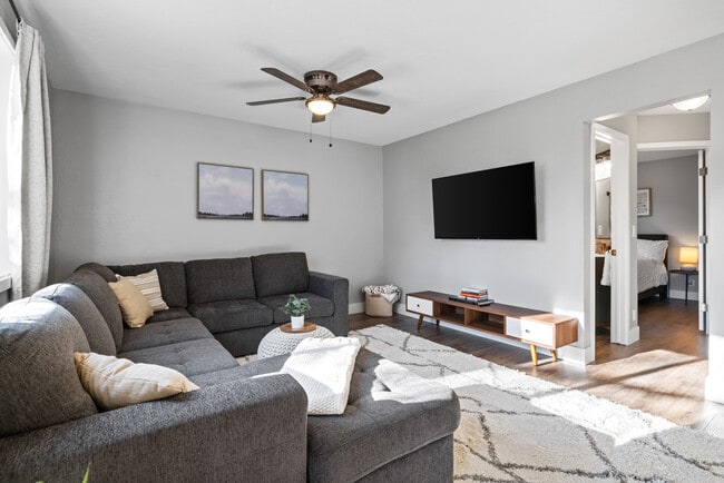 9701 W Poppy St unit Bedroom 3, Boise, ID 83704 - photo 4