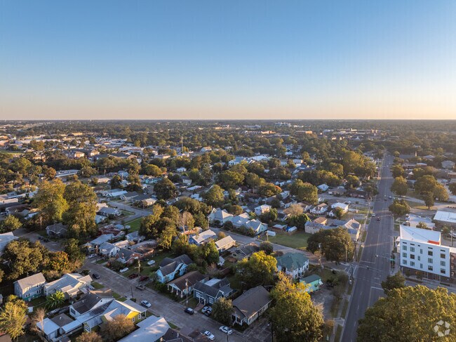 Downtown Lafayette residents enjoy proximity to downtown.