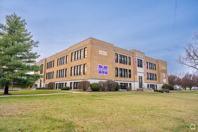 John L. McCulloch Jr. High School receives an overall Niche grade of C.