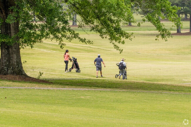 Golf enthusiasts in Airport Hills frequent Roebuck Golf Course for scenic play.