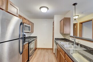 14901 Library Ln, New Berlin, WI 53151