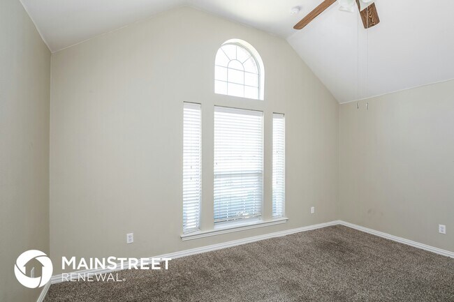 125 Currie Ct, Crowley, TX 76036 - photo 7