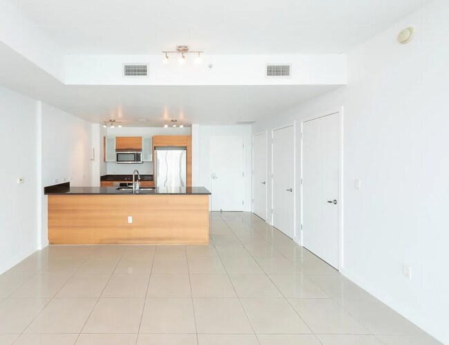 3301 NE 1st Ave unit H1113, Miami, FL 33137 - photo 2