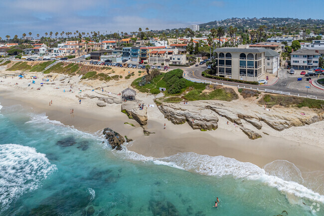 Windansea beach is Lower Hermosa's closest sandy beach.