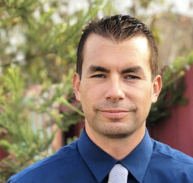 Agent Photo