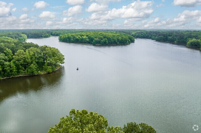 Herb Parsons Lake is a 177-acre fishing lake in Piperton/Elba.