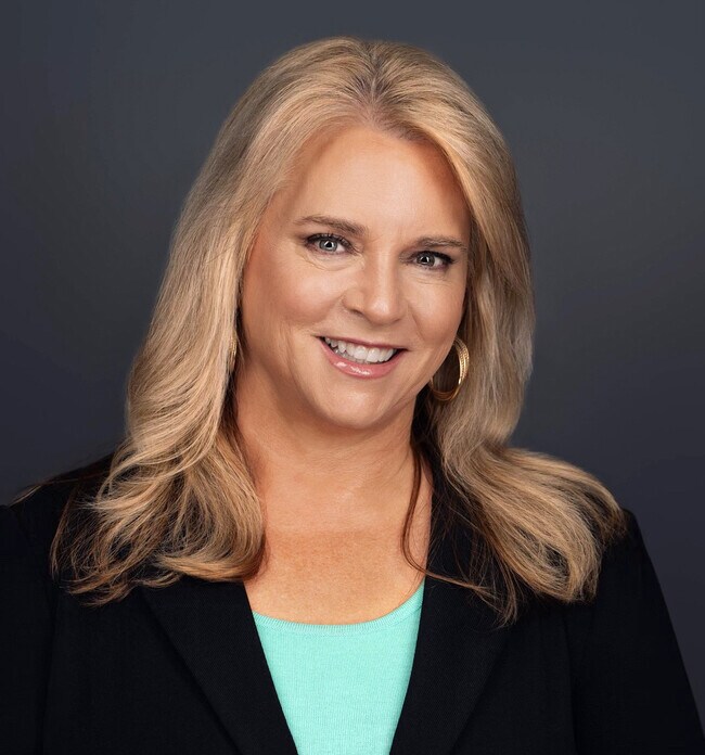 Lisa Pound