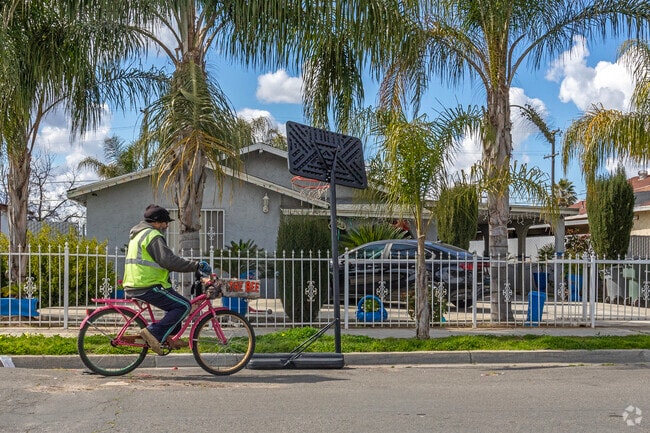 Take a bike ride along the relaxed streets of Calwa.