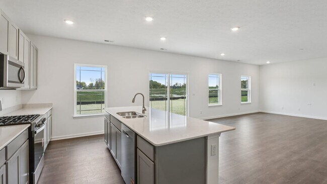 1098 Winterfield Blvd, Franklin, IN 46131 - photo 7