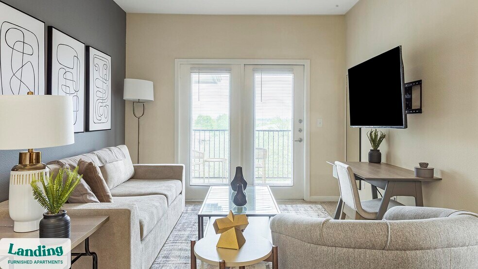 625 E Stassney Ln unit 7-7308.1405240, Austin, TX 78745 - photo 1