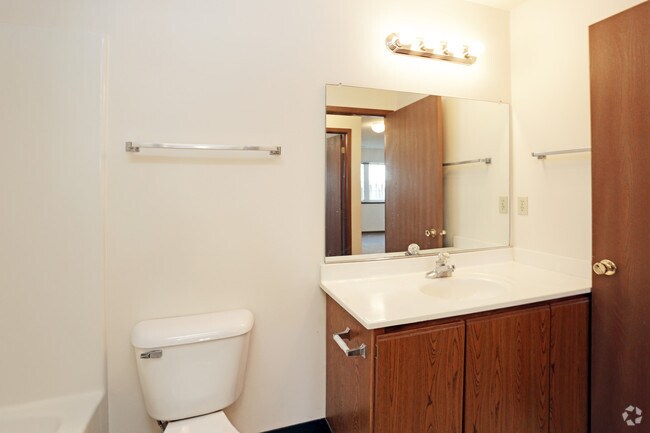 Total Property Management 3206 Lincoln Way, Ames, IA 50014 - photo 5