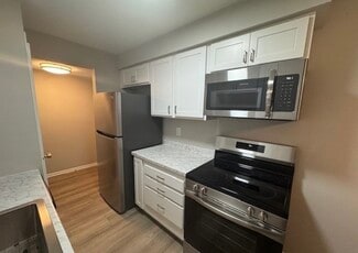 4360 Inner Circle Dr Unit C-15, Brunswick, OH 44212