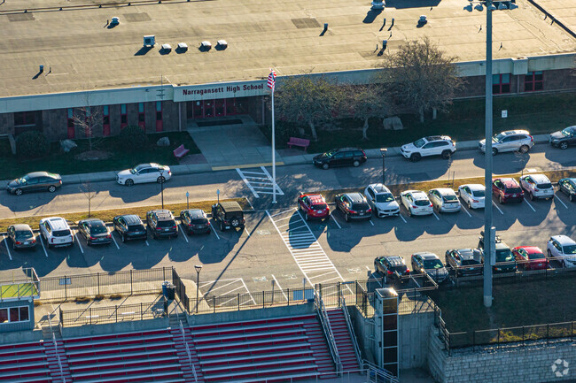 Welcome to Narragansett High School located in Narragansett, Rhode Island.