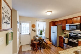 925 Tiny Town Rd, Clarksville, TN 37042