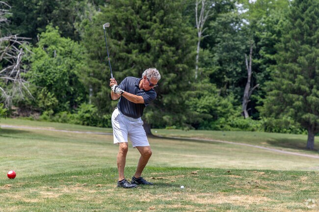 The White Birch Golf Course is the largest nearby course for Park Crest residents.
