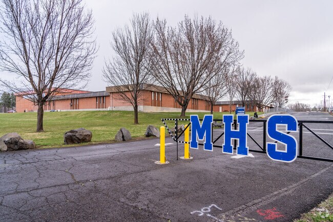 Mazama High School is a public high school serving grades 9-12 in Klamath Falls, Oregon.