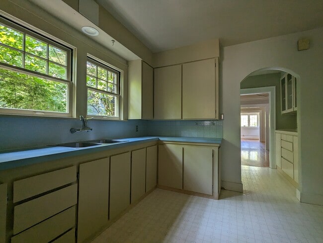 2124 SE Elliott Ave unit 1, Portland, OR 97214 - photo 6