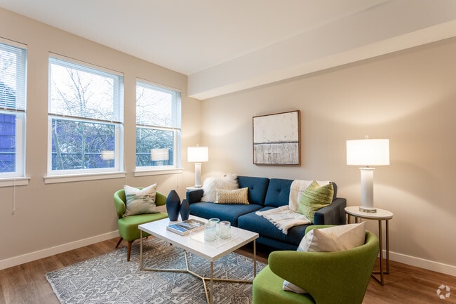 Studio, 1BA - 367 SF