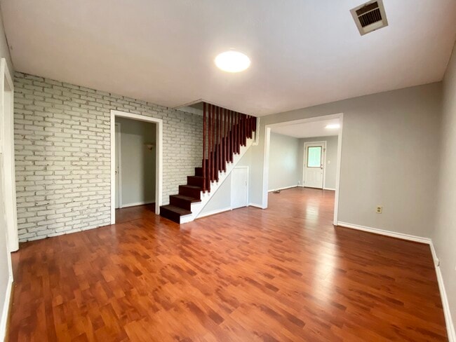 2503 Ave G, Nederland, TX 77627 - photo 7