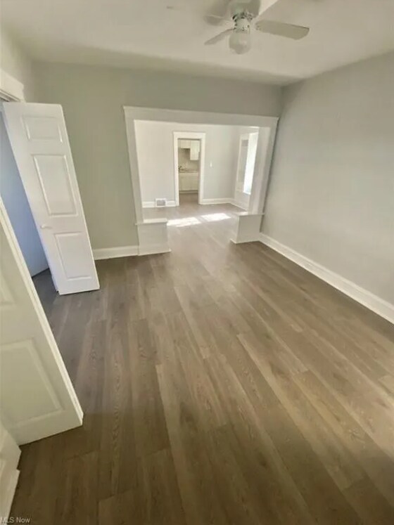 2231 W 105th St unit 2 UP, Cleveland, OH 44102 - photo 3