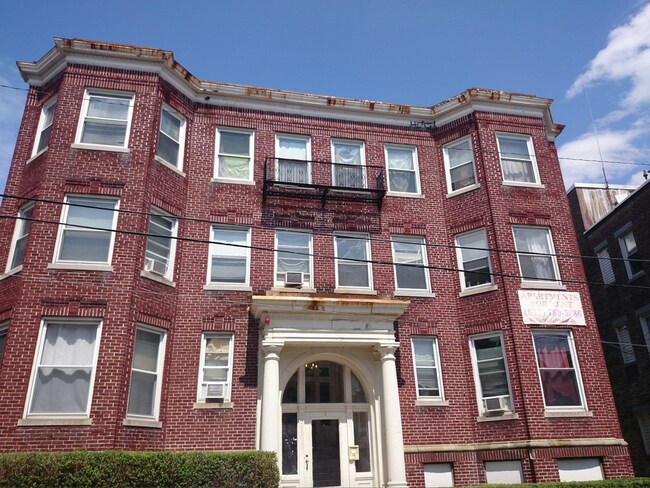 19 Price Rd unit 5, Boston, MA 02134 - photo 4