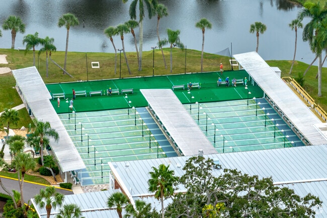 Many 55+ communities in Oneco offer residents pools, shuffleboard, and other amenities.