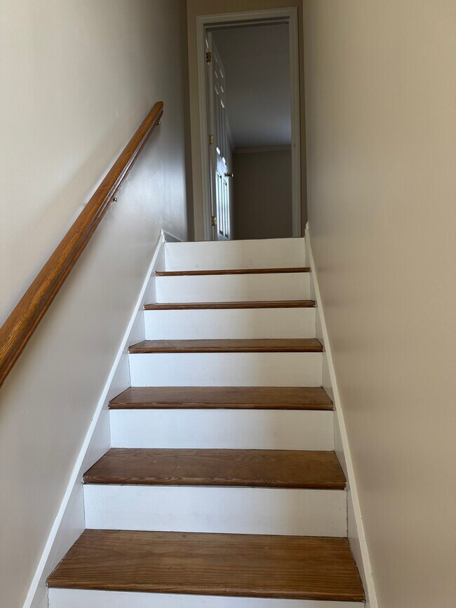 566 Green St, Duryea, PA 18642 - photo 4