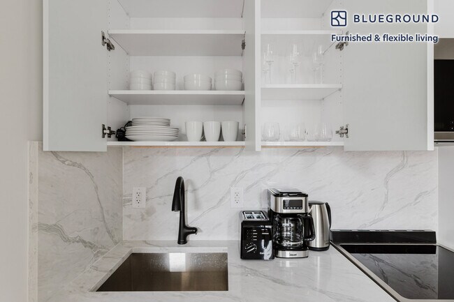 250 Union Ave unit FL2-ID2119, Brooklyn, NY 11211 - photo 6