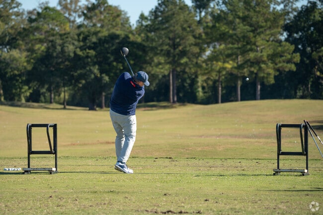 Oakwing Golf Club is open to residents and visitors and has a driving range and pro shop.