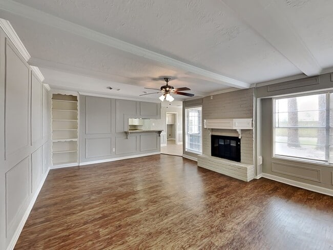 7726-7712 12 Fairway Ln, Humble, TX 77346 - photo 3