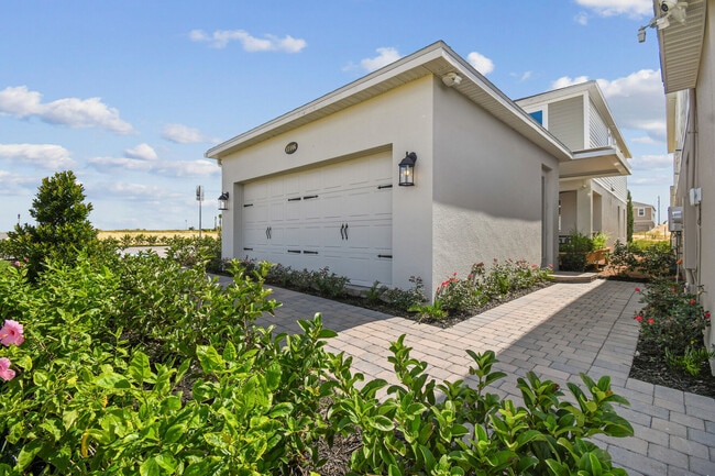 17106 Beachgrass Aly, Winter Garden, FL 34787 - photo 2