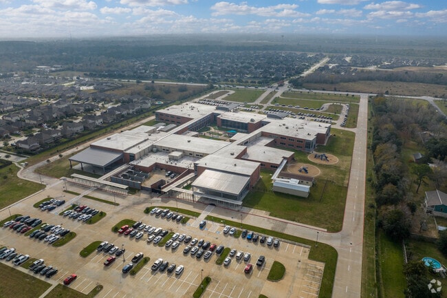 Lobit Elementary School is connected to Lobit Middle School.
