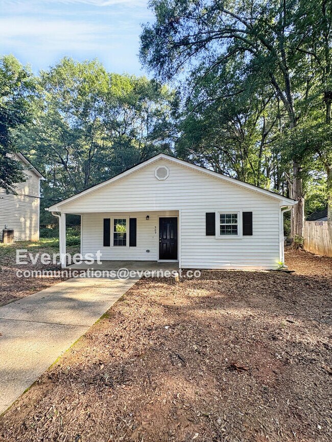 909 Davis St, Monroe, GA 30655