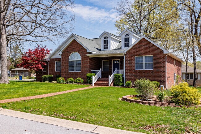 The Mountain Home housing markets offers a full range of options in size and layout.