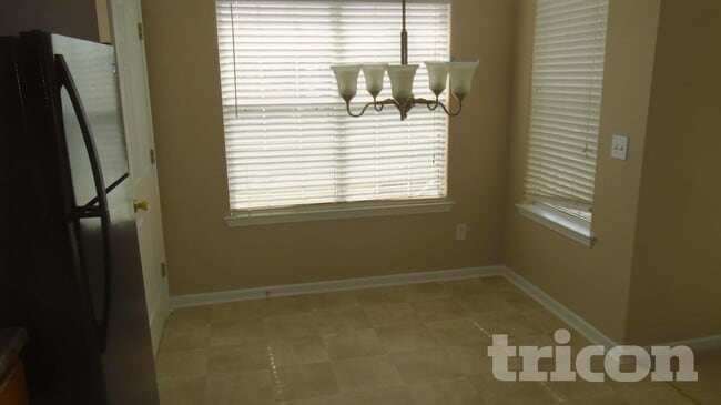 4754 Clayton Crossing Ln, Ellenwood, GA 30294 - photo 4