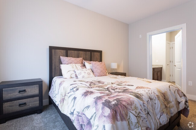 Heritage Square, Sellersburg, IN 47172 - photo 7