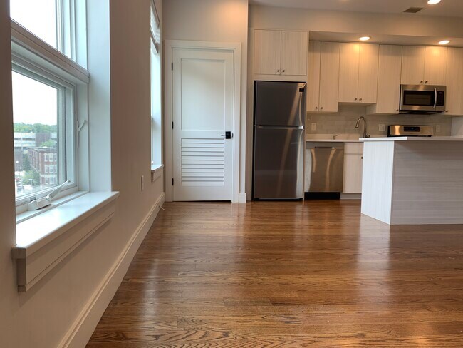 9 Everett St unit 503, Allston, MA 02134 - photo 4