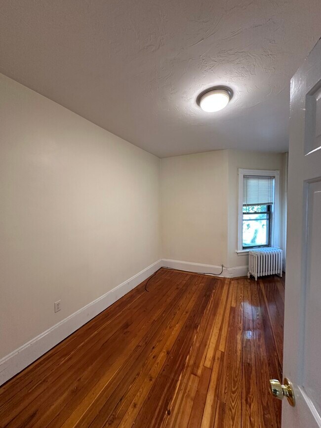 17 Cushman Rd, Boston, MA 02135 - photo 5