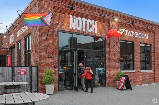 Stop by Notch Brewery & Tap Room near Vinnin Square to enjoy a frothy mug of craft beer in a relaxed, inviting setting.