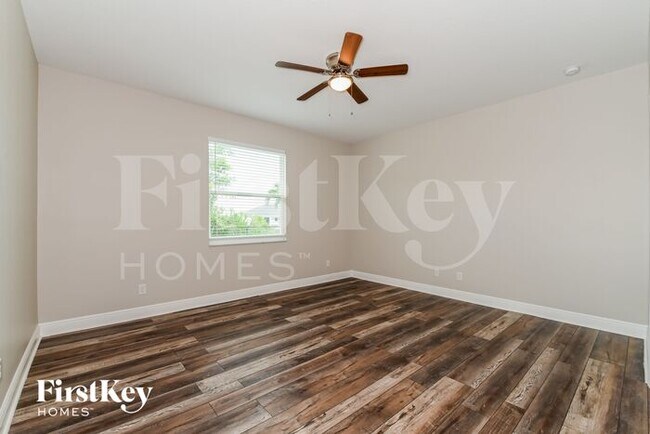 3311 SW 8th Ct, Cape Coral, FL 33914 - photo 7